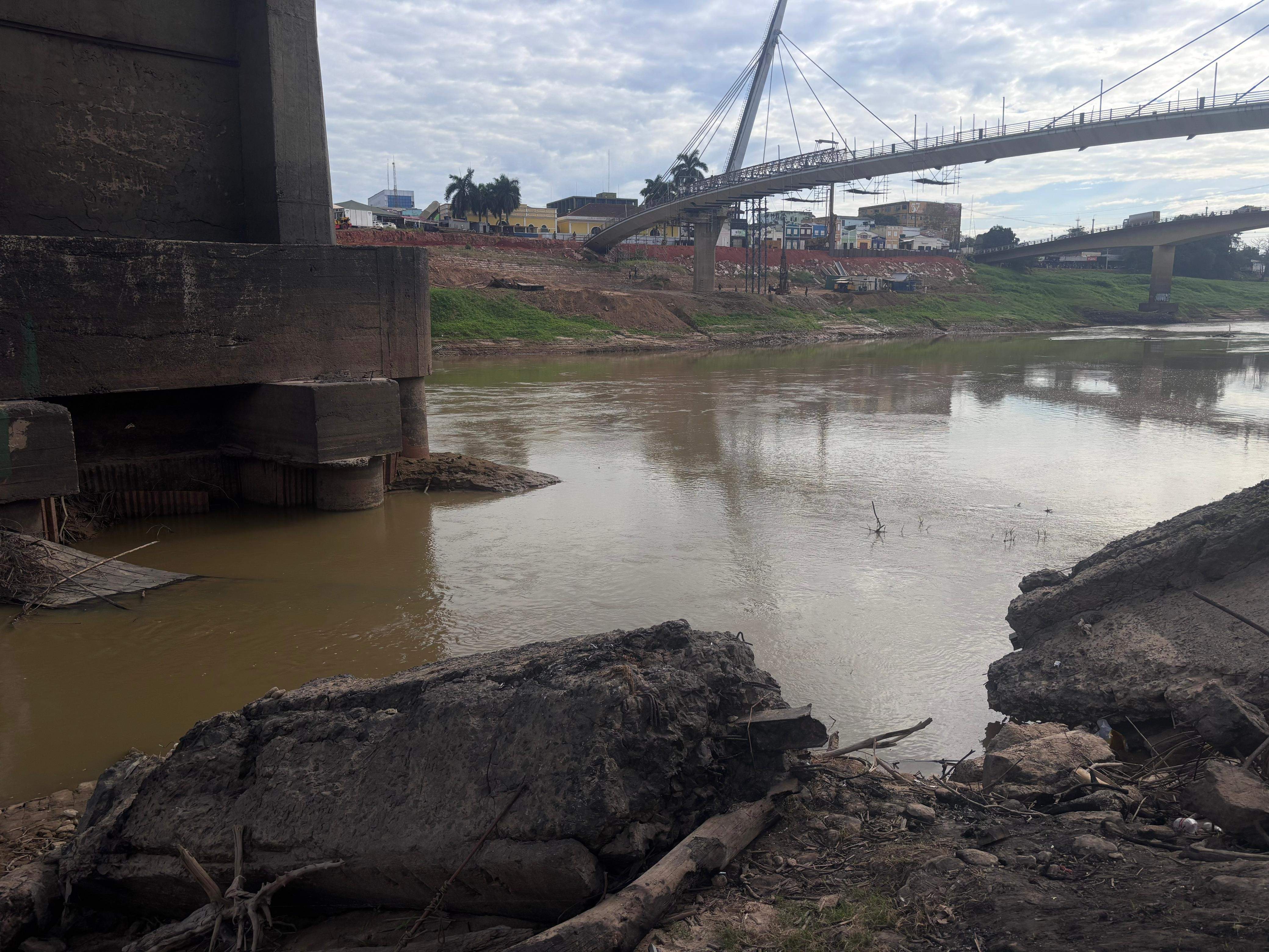 Sem chuvas há quase 2 meses, Rio Branco acende alerta para novo recorde de seca do Rio Acre