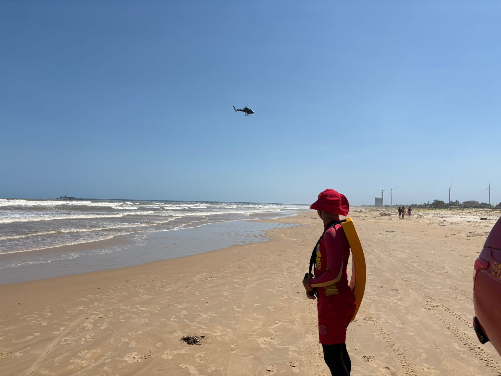 Jovem desaparece nas águas da Praia do Jatobá, na Barra dos Coqueiros