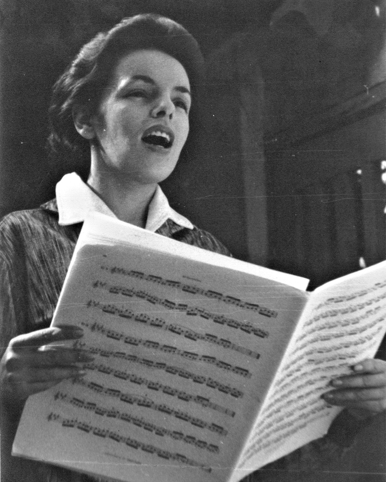 Corpo da cantora lírica Maria Lúcia Godoy é velado no Palácio das Artes, em Belo Horizonte