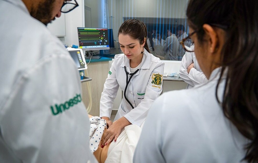 3 de 3
Interessados já podem realizar a inscrição para o Vestibular de Medicina da Unoeste. — Foto: Vinny Santos