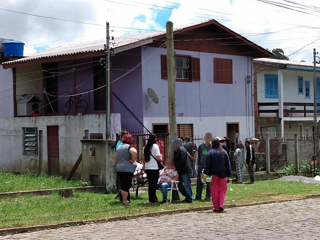 Justiça condena seis pessoas por chacina que vitimou pai, mãe grávida e filho em Caxias do Sul