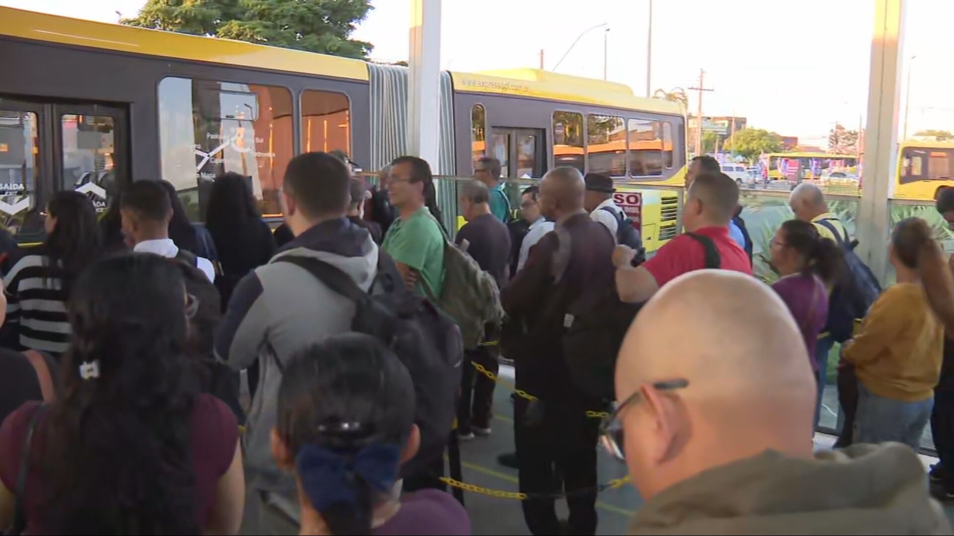 Ônibus do DF Circulam Normalmente Após Suspensão de Greve de Rodoviários