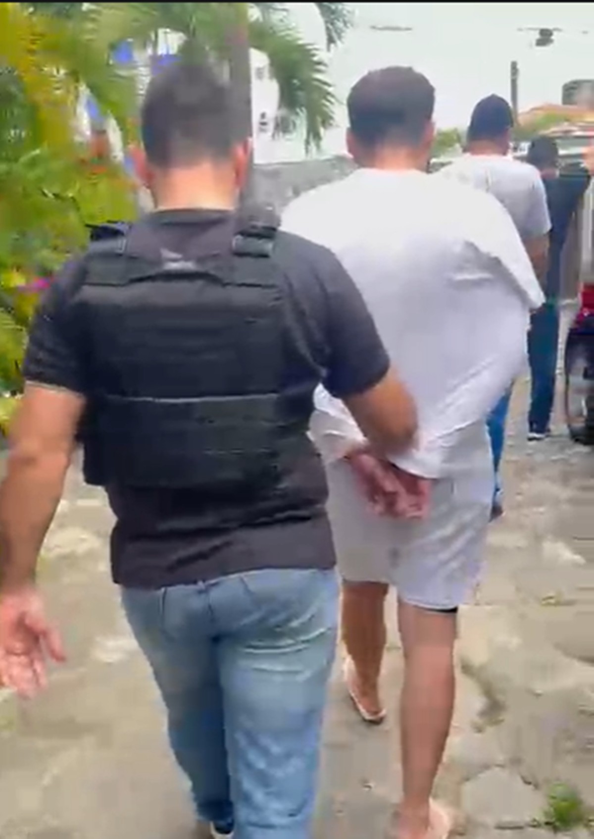 Homem é preso suspeito de adulterar carros alugados e simular roubos para receber por novos aluguéis, na Paraíba
