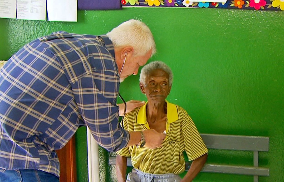 Idoso morador de asilo no Sul de Minas pode ser o homem mais velho do mundo com 116 anos — Foto: Wagner Silva/EPTV