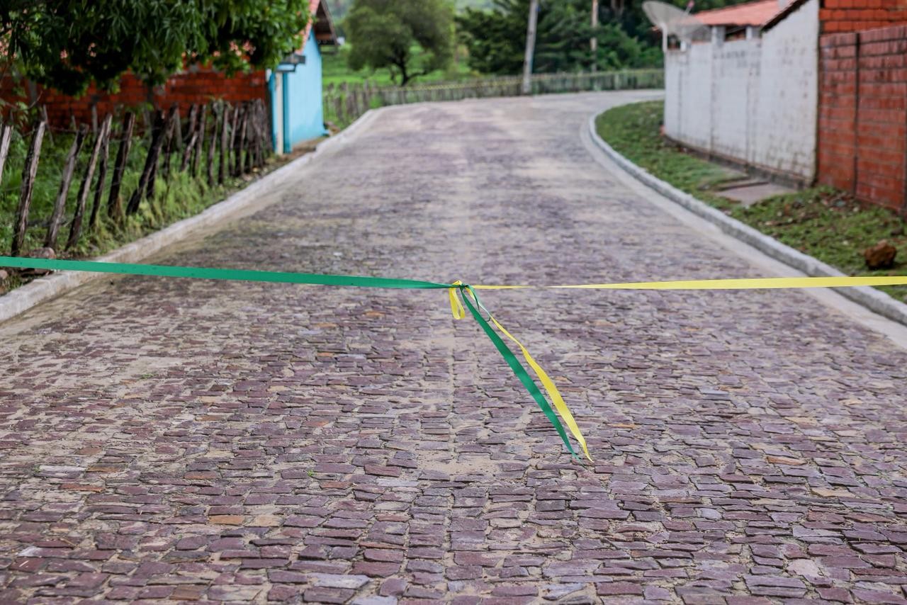 Palmeirais ganha 55 ruas pavimentadas e R$ 100 mil em crédito para produtores