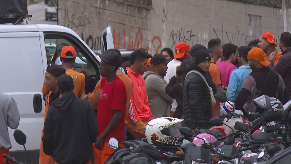 Greve dos garis é encerrada em Belo Horizonte