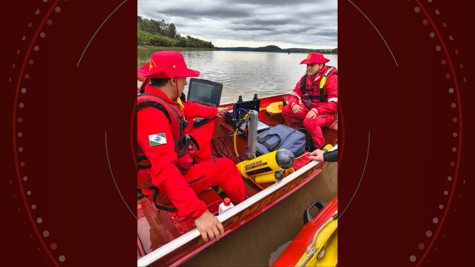 Buscas por jovem que desapareceu em represa após barco dar pane durante campeonato de pesca no Paraná entram no 3º dia