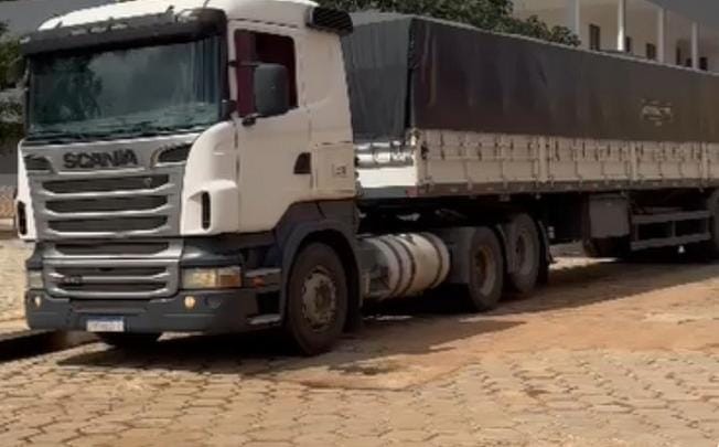 Carga roubada em Minas com 30 toneladas de café é localizada em rodovia do ES