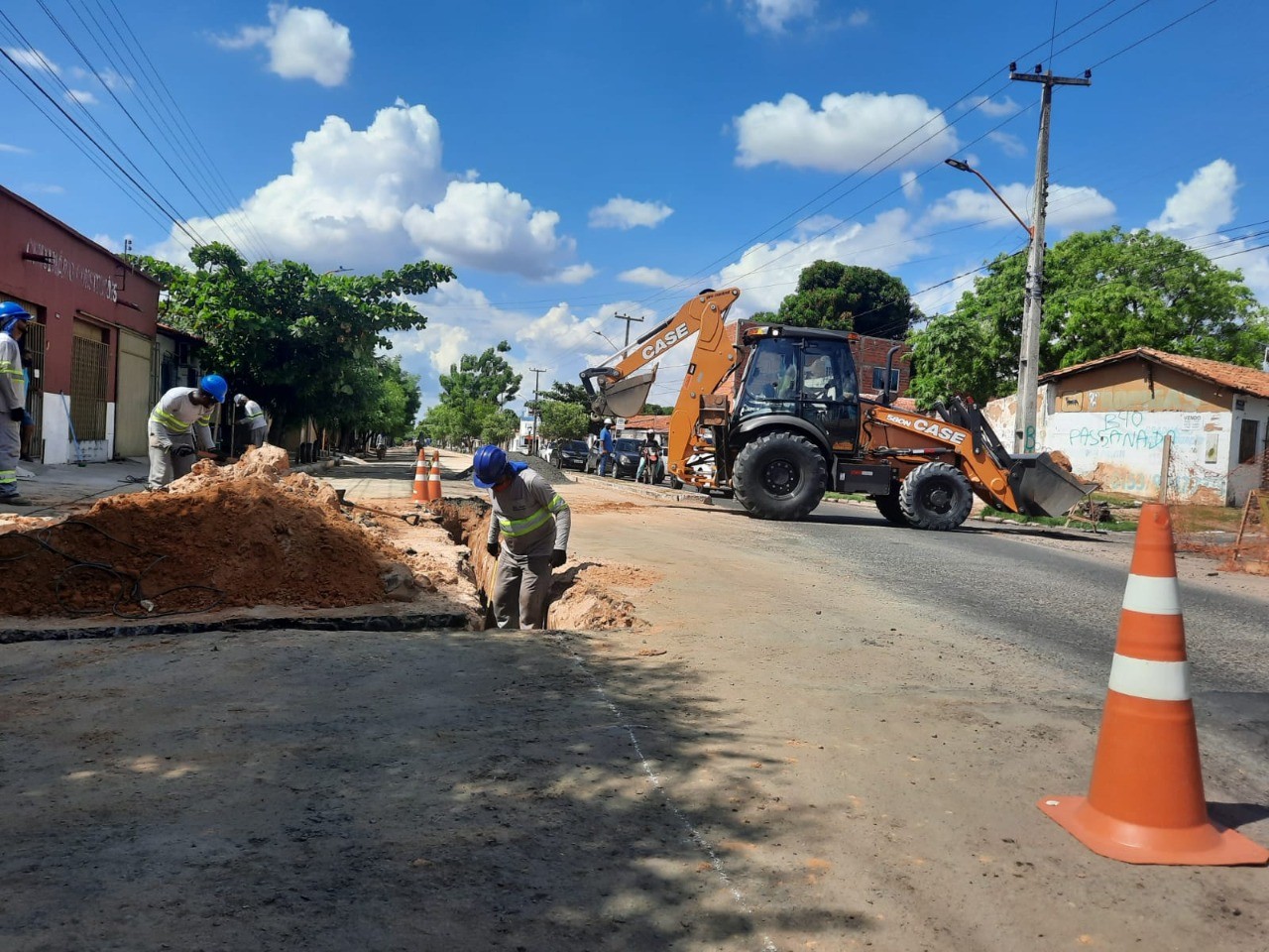 Suspeito de roubo é detido enquanto trabalhava em obra na Zona Norte de Teresina; mais cinco são conduzidos 
