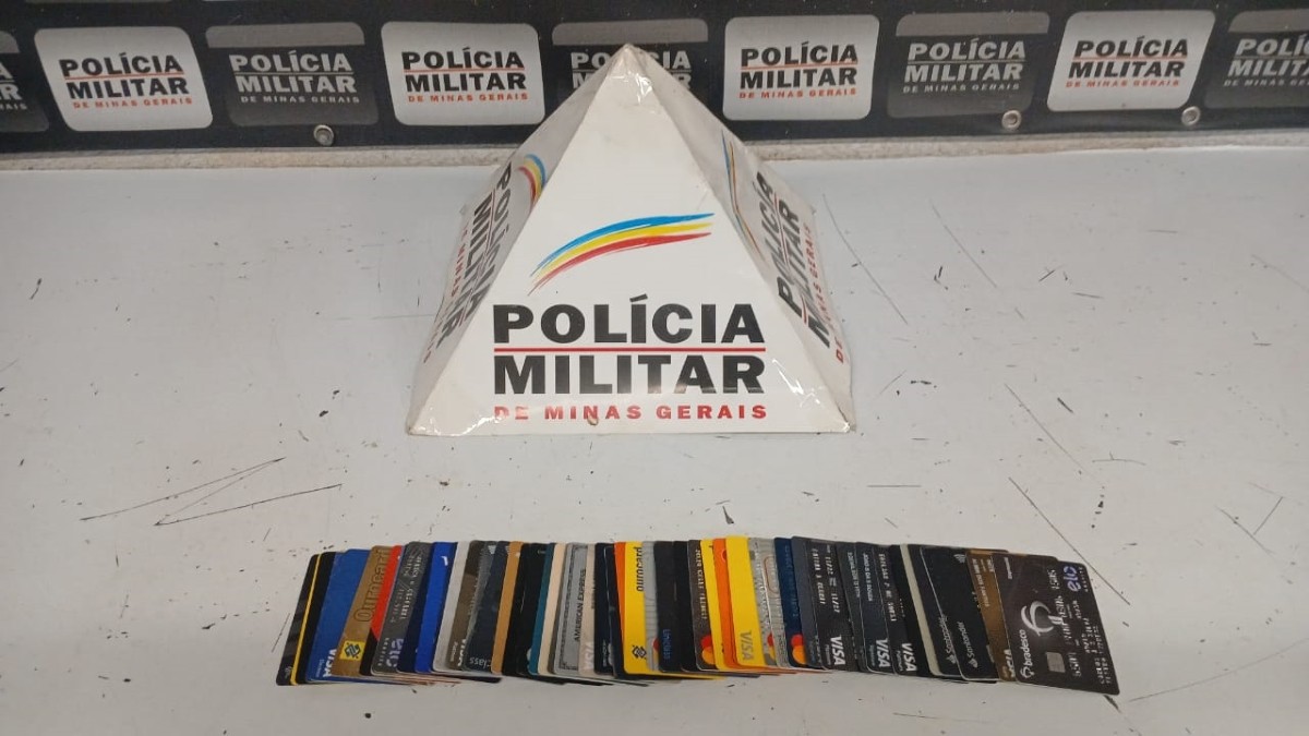 Golpe do cartão trocado: criminosos usam barraca de bebidas como fachada para fazer vítimas em Divinópolis