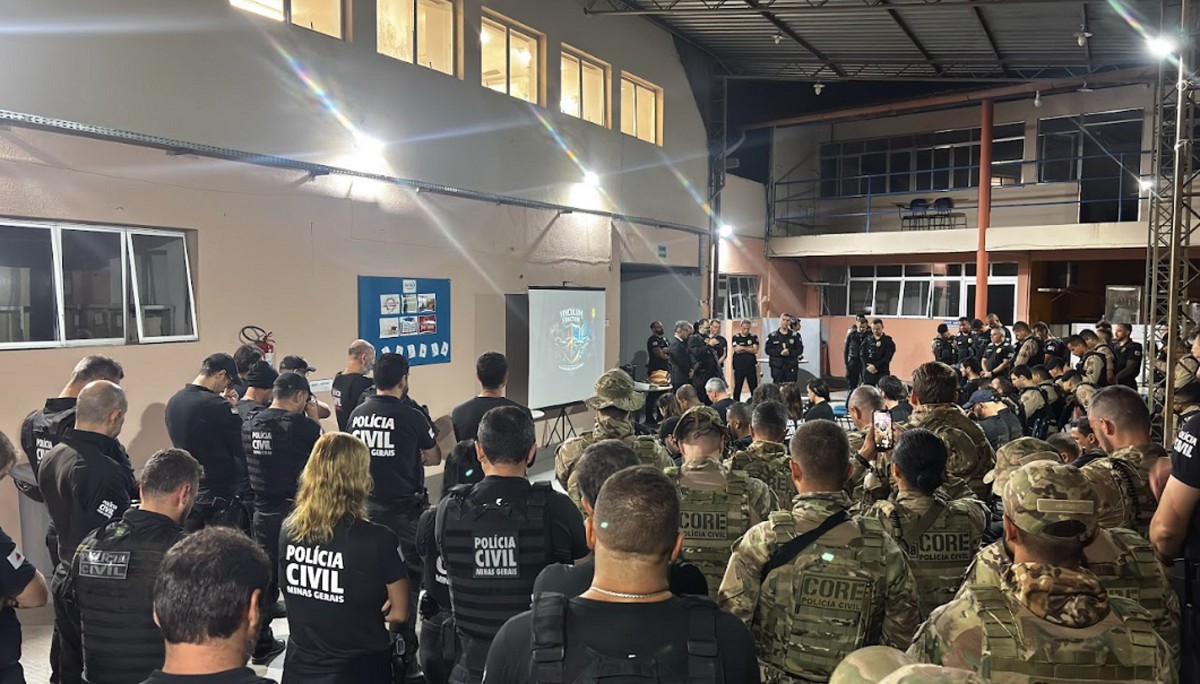 Operação contra facções tem prisões e apreensão de armas e drogas em Além Paraíba e região