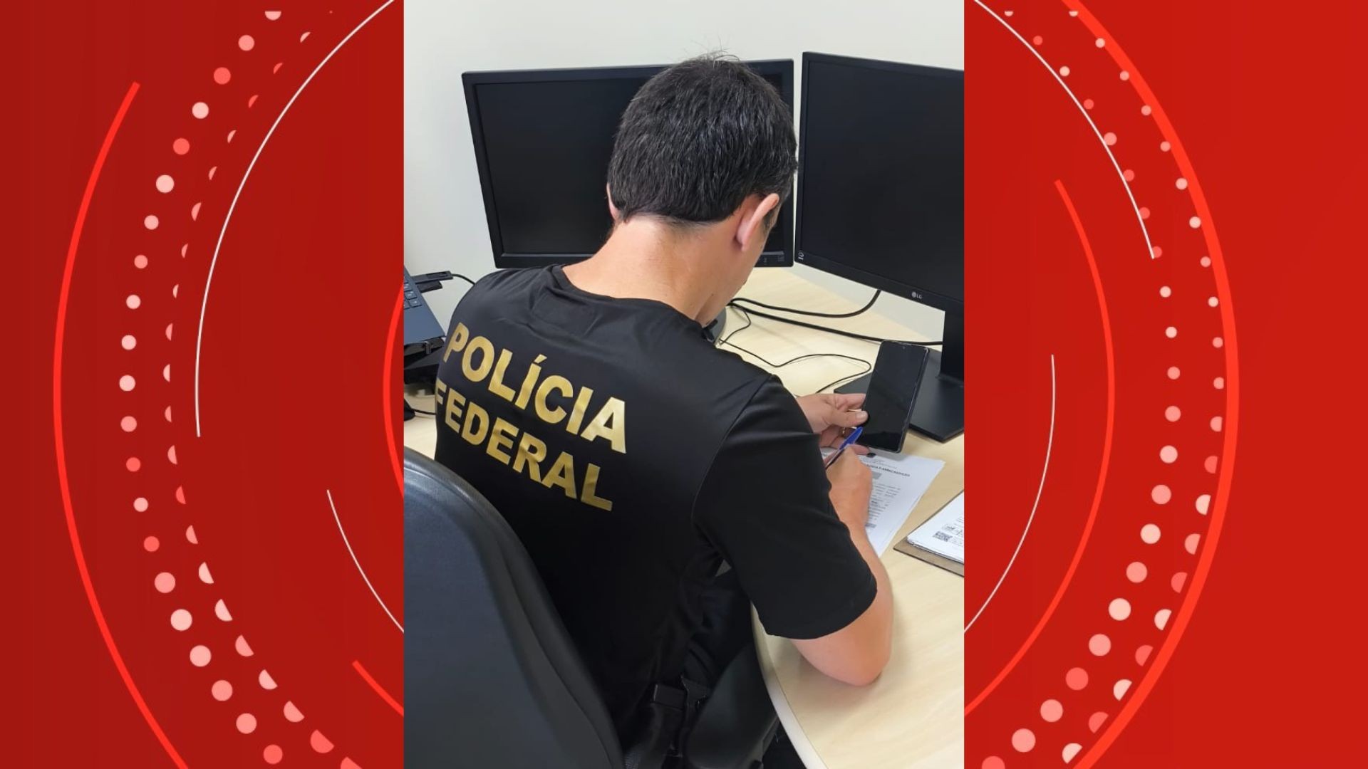 Atestados médicos e diplomas falsos: grupo responsável por esquema é alvo de investigação da PF na Serra