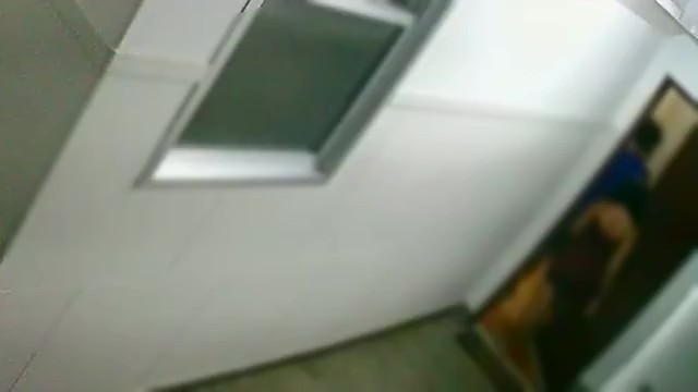 Adolescente diz ter sido estuprada aos 14 anos por mesmo grupo envolvido em caso de Copacabana: 'Foi um choque', diz mãe