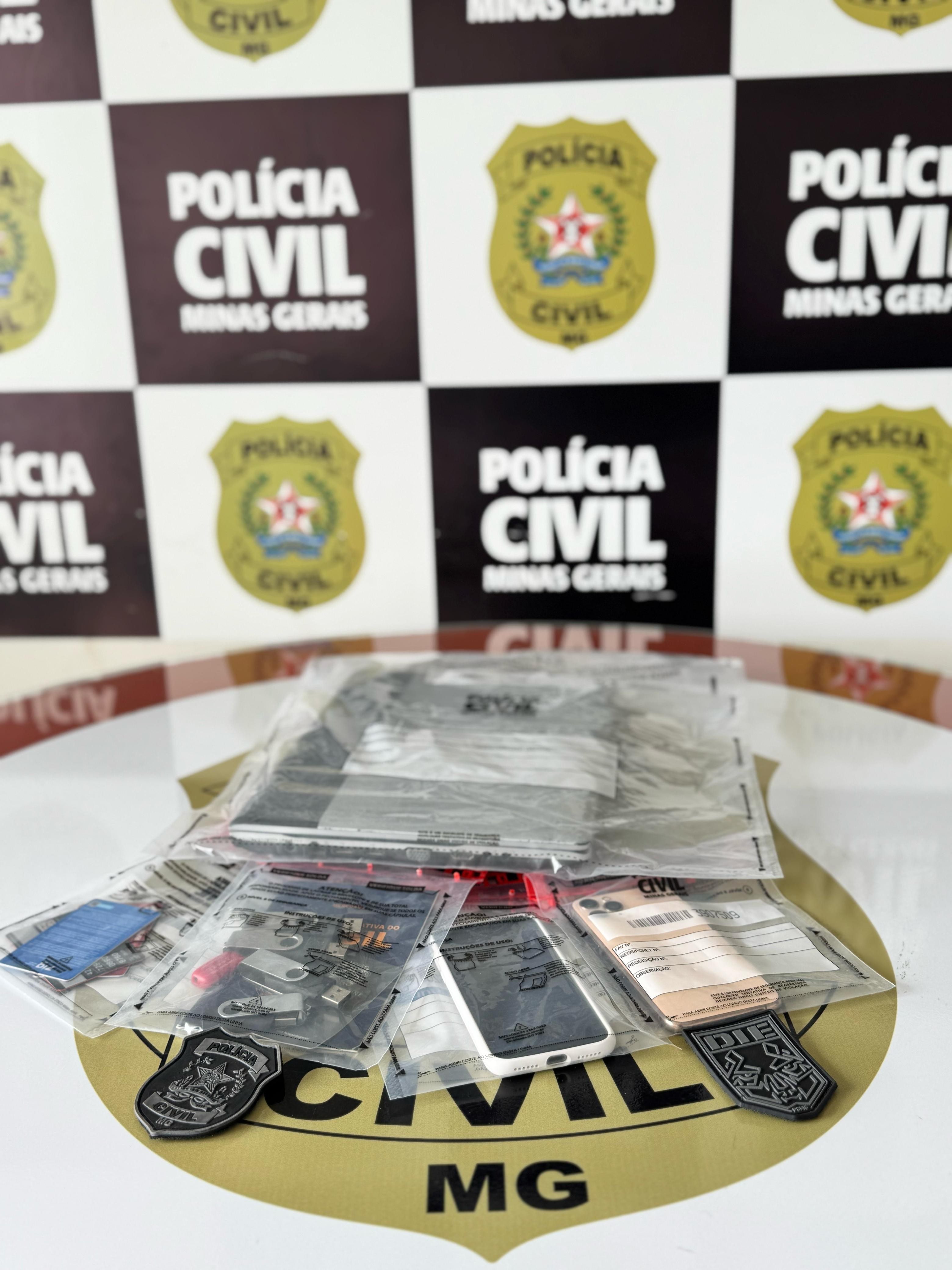 Grupo investigado por exigir dinheiro para não divulgar imagens e vídeos íntimos de mulher é alvo de operação em Montes Claros