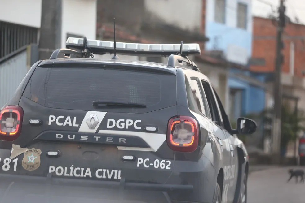 Homem mata vizinhos a facadas após discussão em Maceió
