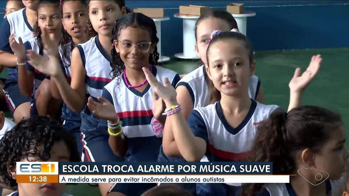 Escolas no ES mudam sinais sonoros de intervalos de aulas para músicas populares para não incomodar alunos autistas