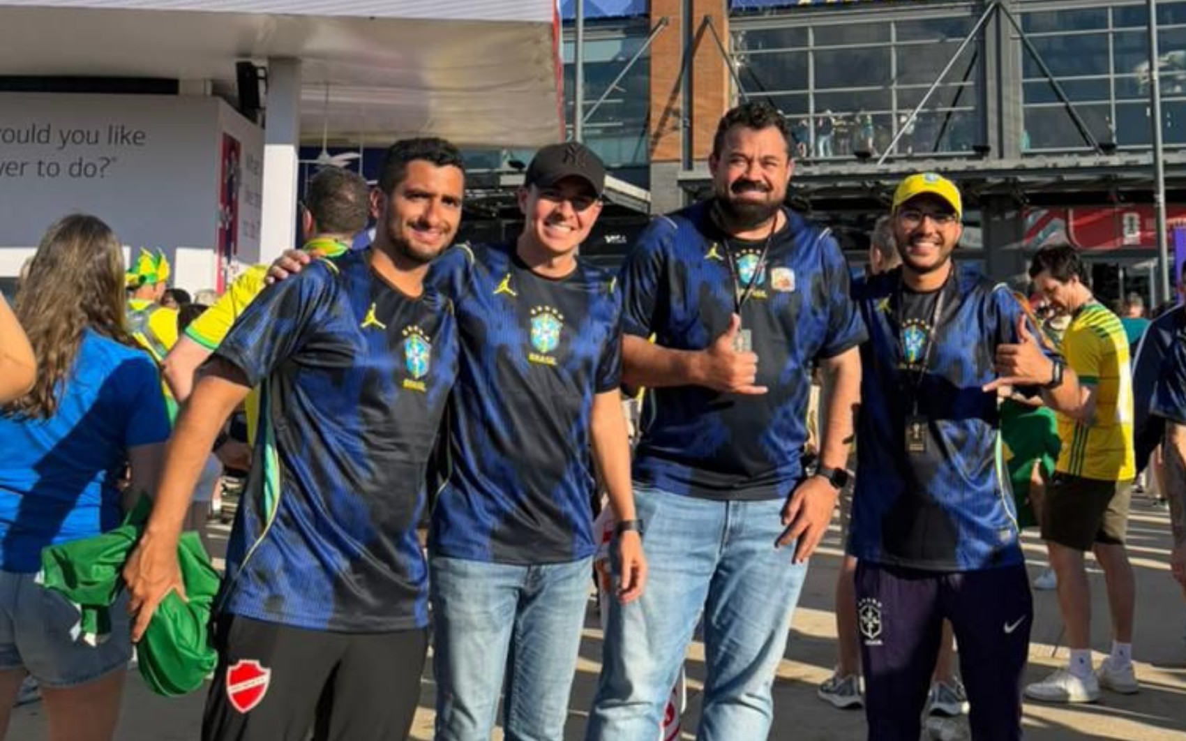 Advogado e amigos planejaram viagem por cinco anos para assistir à Copa do Mundo: 'Valeu todo o esforço'