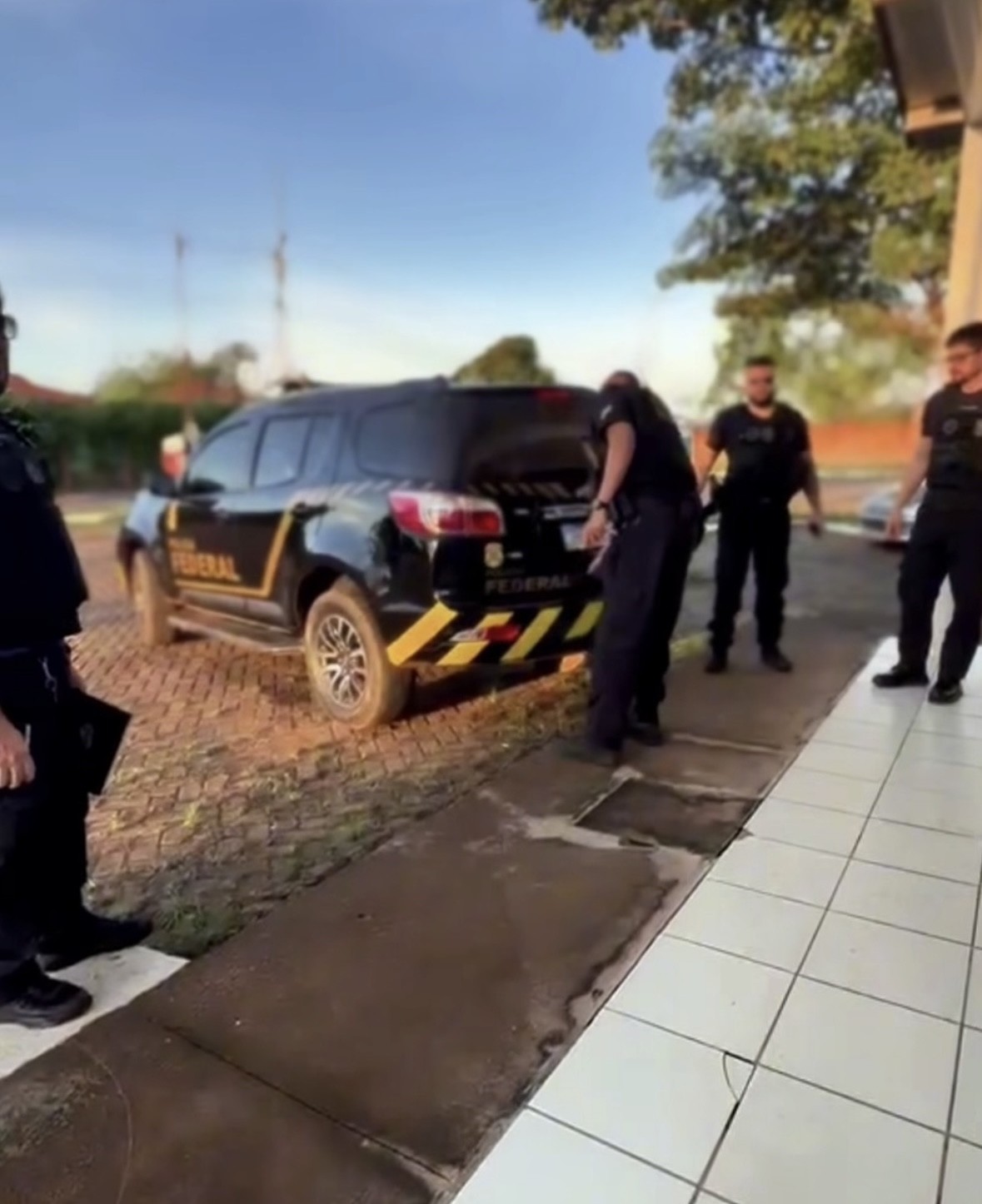 Incêndio de ônibus escolares em RO foi ordenado de dentro da prisão, aponta investigação