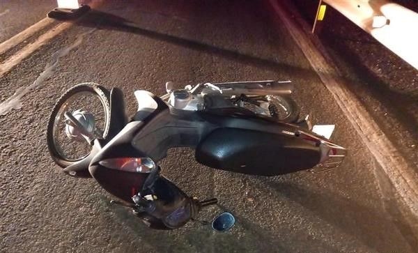 Motociclista morre após colidir com defensa metálica de rodovia em Itapeva 