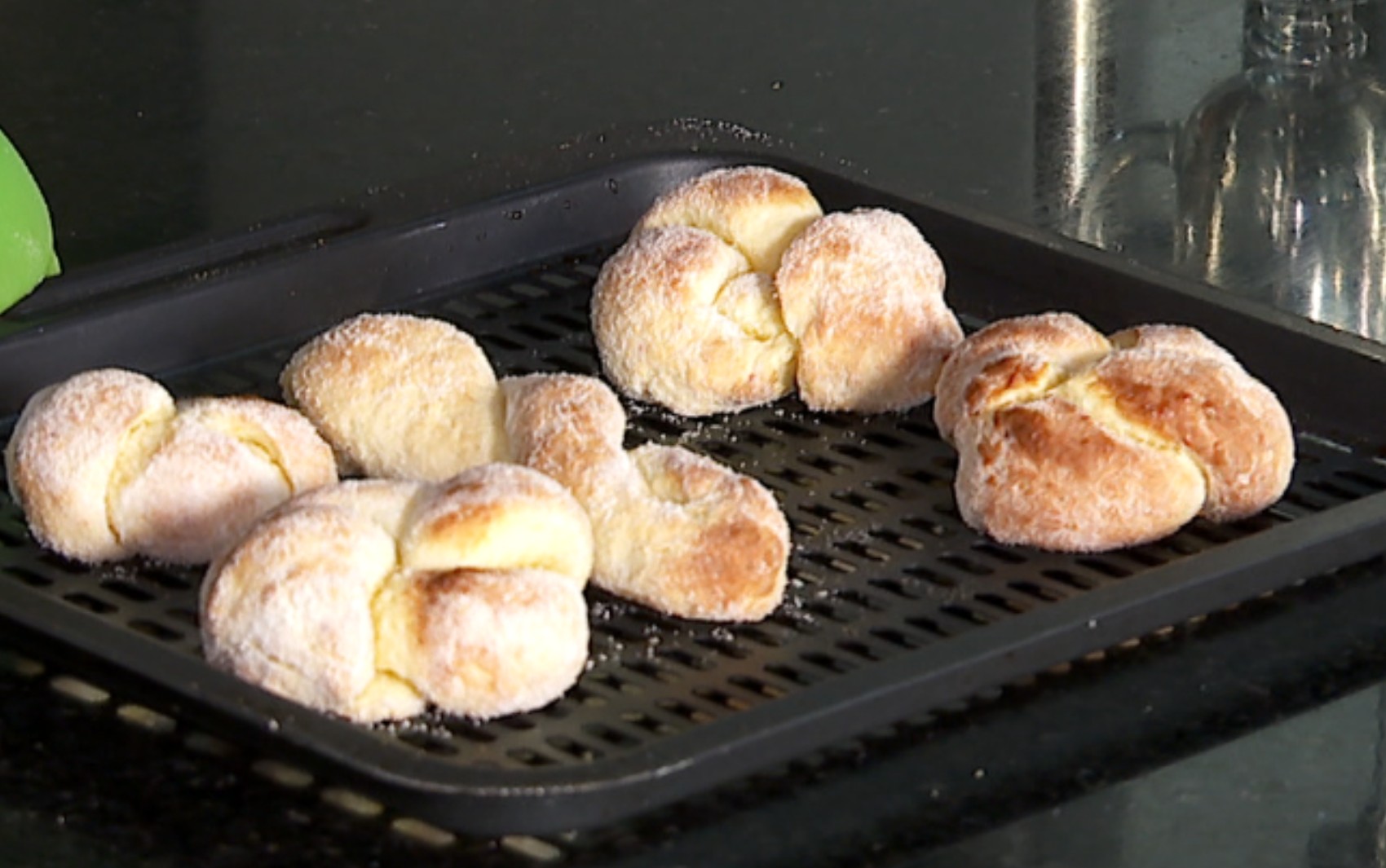 Barato da Cozinha: aprenda a fazer rosquinha de nata