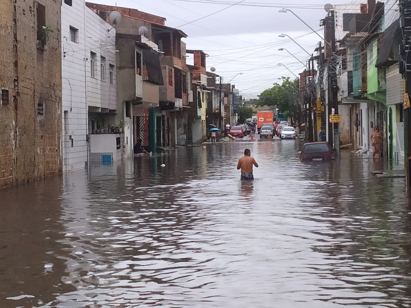 Ceará recebe alerta de chuvas intensas em todas as cidades