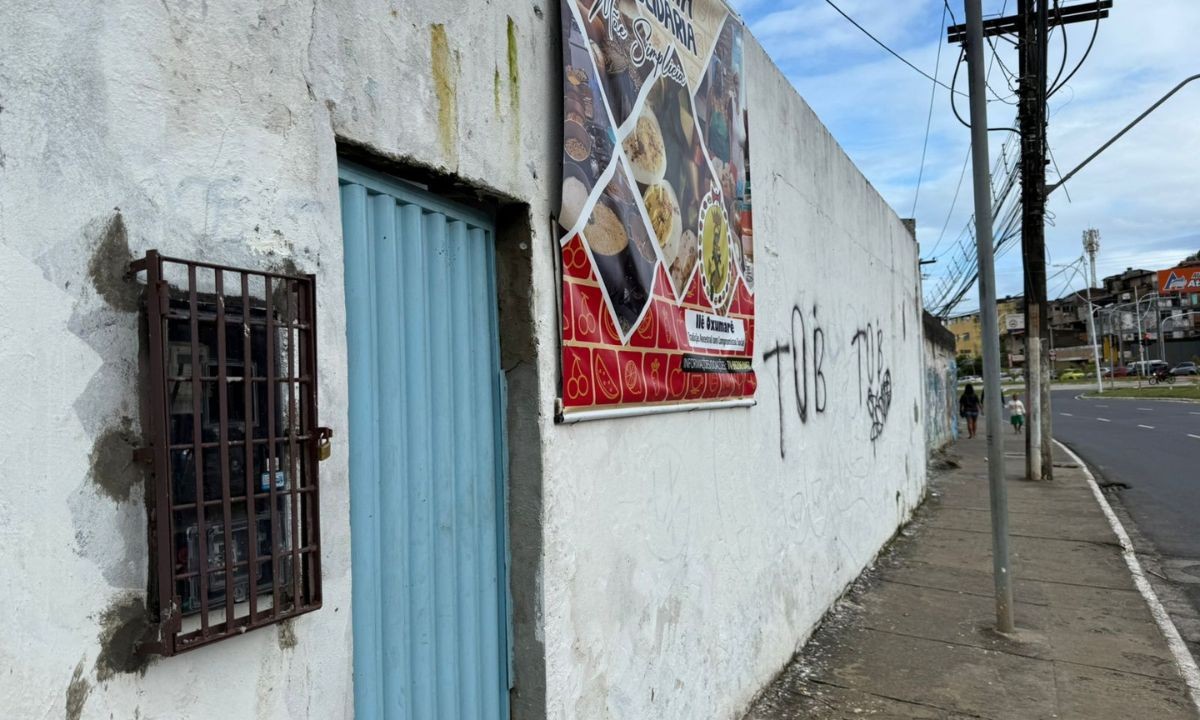 Terreiro acusa torcida organizada do Bahia de intolerância religiosa após pichação; grupo repudia ato e promete apuração