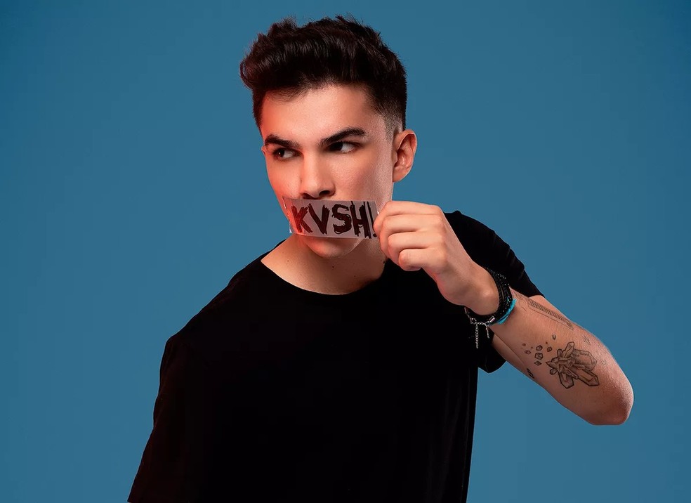 Dj KVSH é uma das atrações do Sollares Club, em Lauro de Freitas — Foto: Divulgação