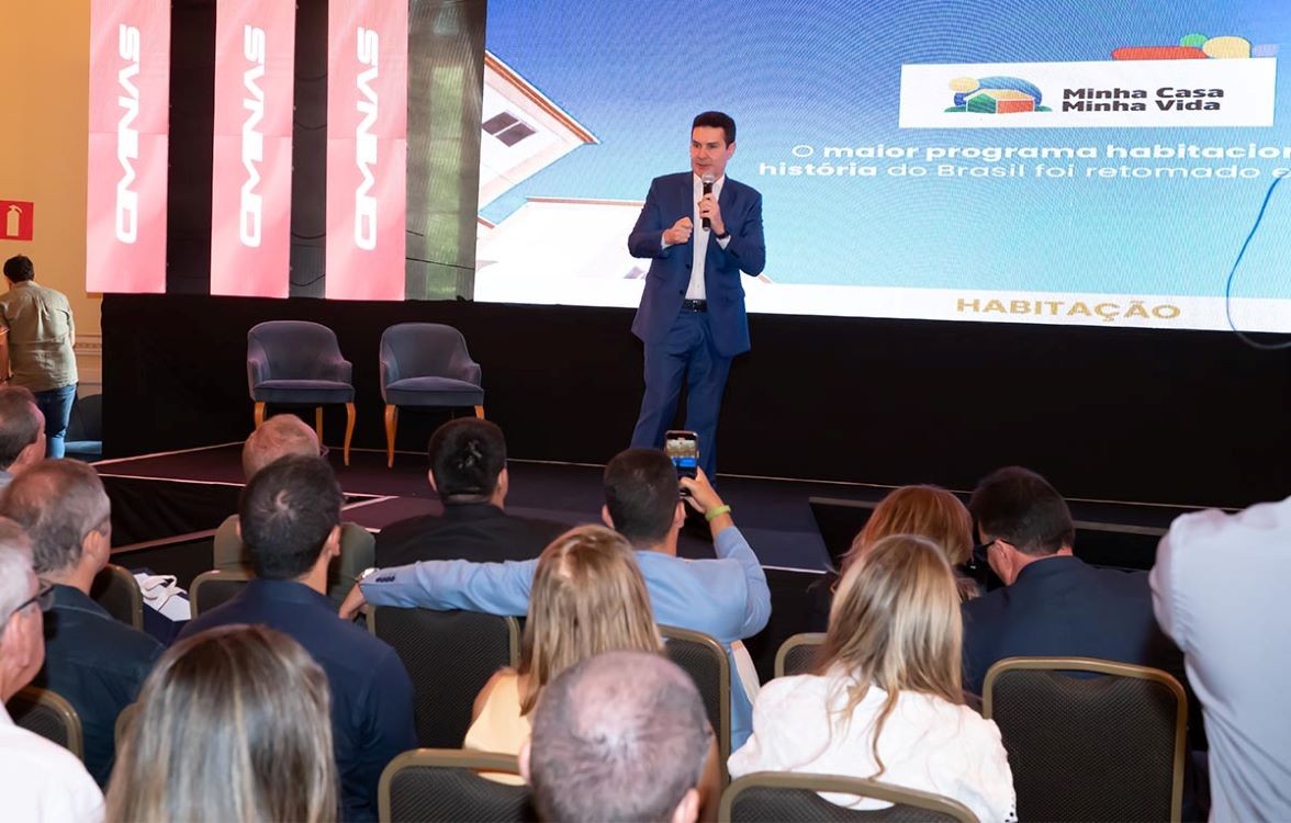 Ministro das Cidades destaca avanços durante Encontro de Prefeitos do Ciminas