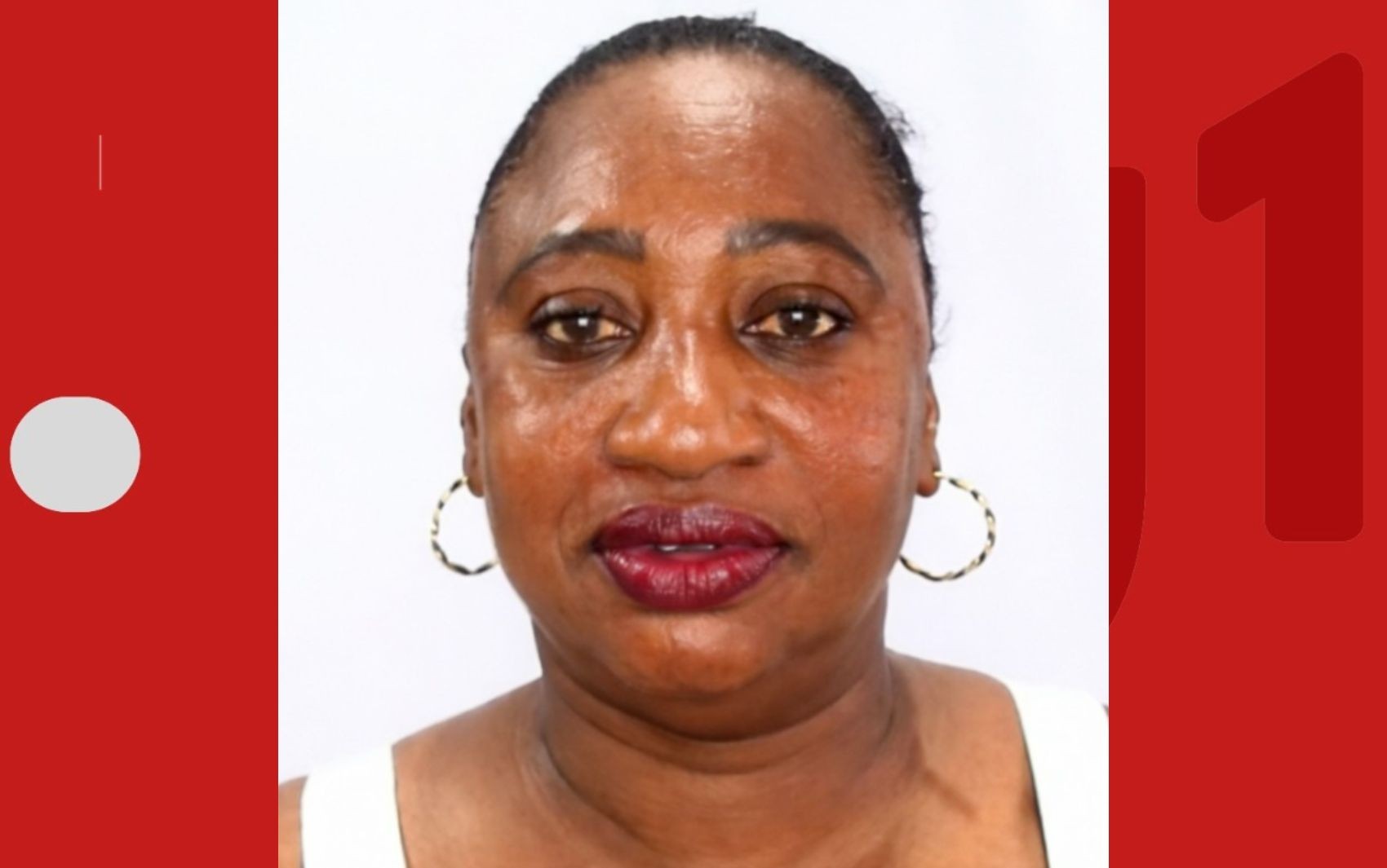 Mulher é presa suspeita de extorquir turistas após oferecer 'rezas' no Centro Histórico de Salvador