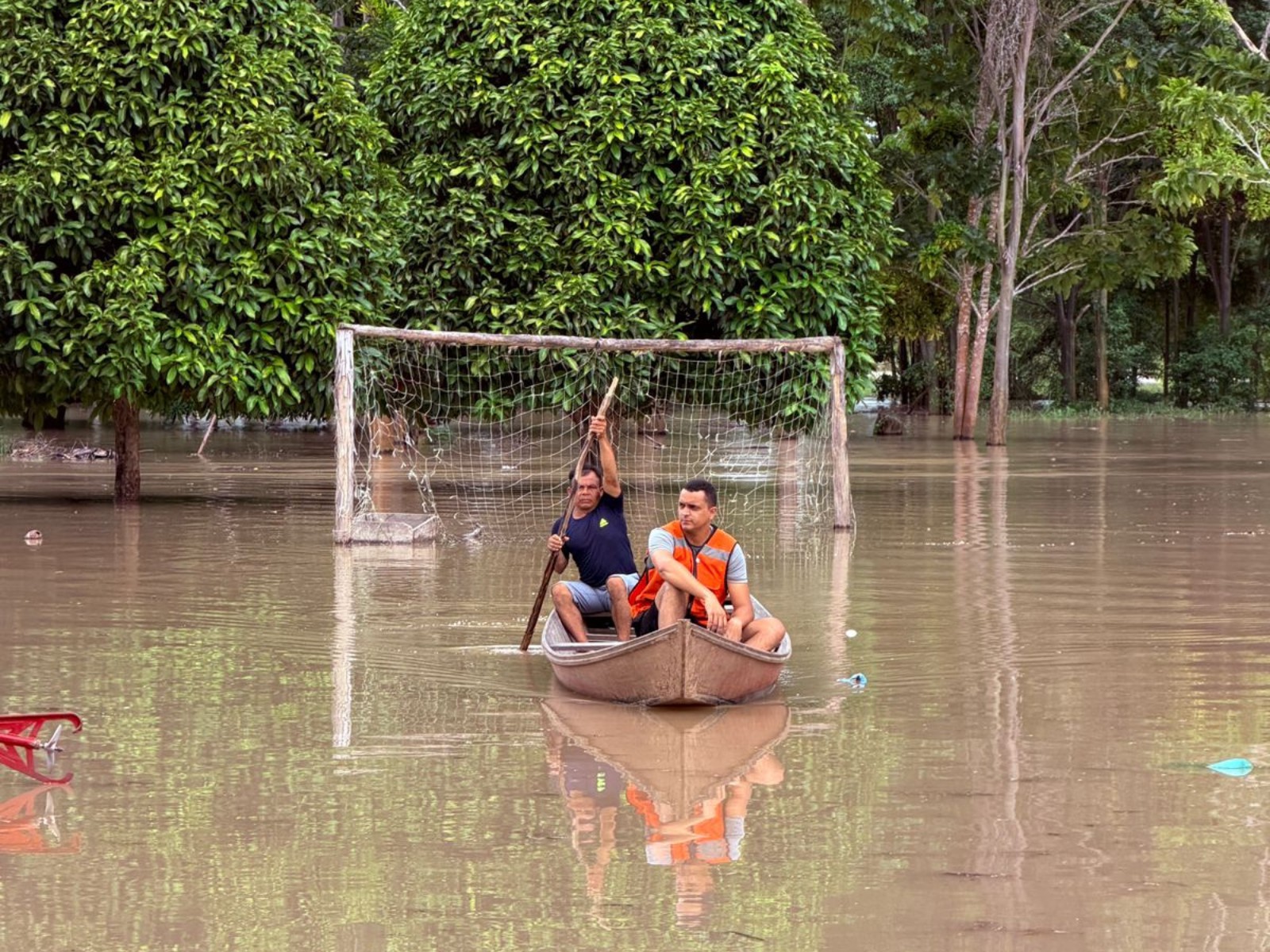 Rio Envira transborda pela terceira vez no ano e atinge 80 famílias indígenas no Acre