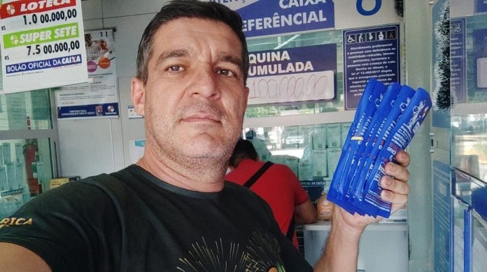 Jovem de Curitiba faz quina e quadra no mesmo bolão da Mega da Virada e  brinca sobre não levar prêmio máximo: 'Ia ficar muito preocupada', Paraná