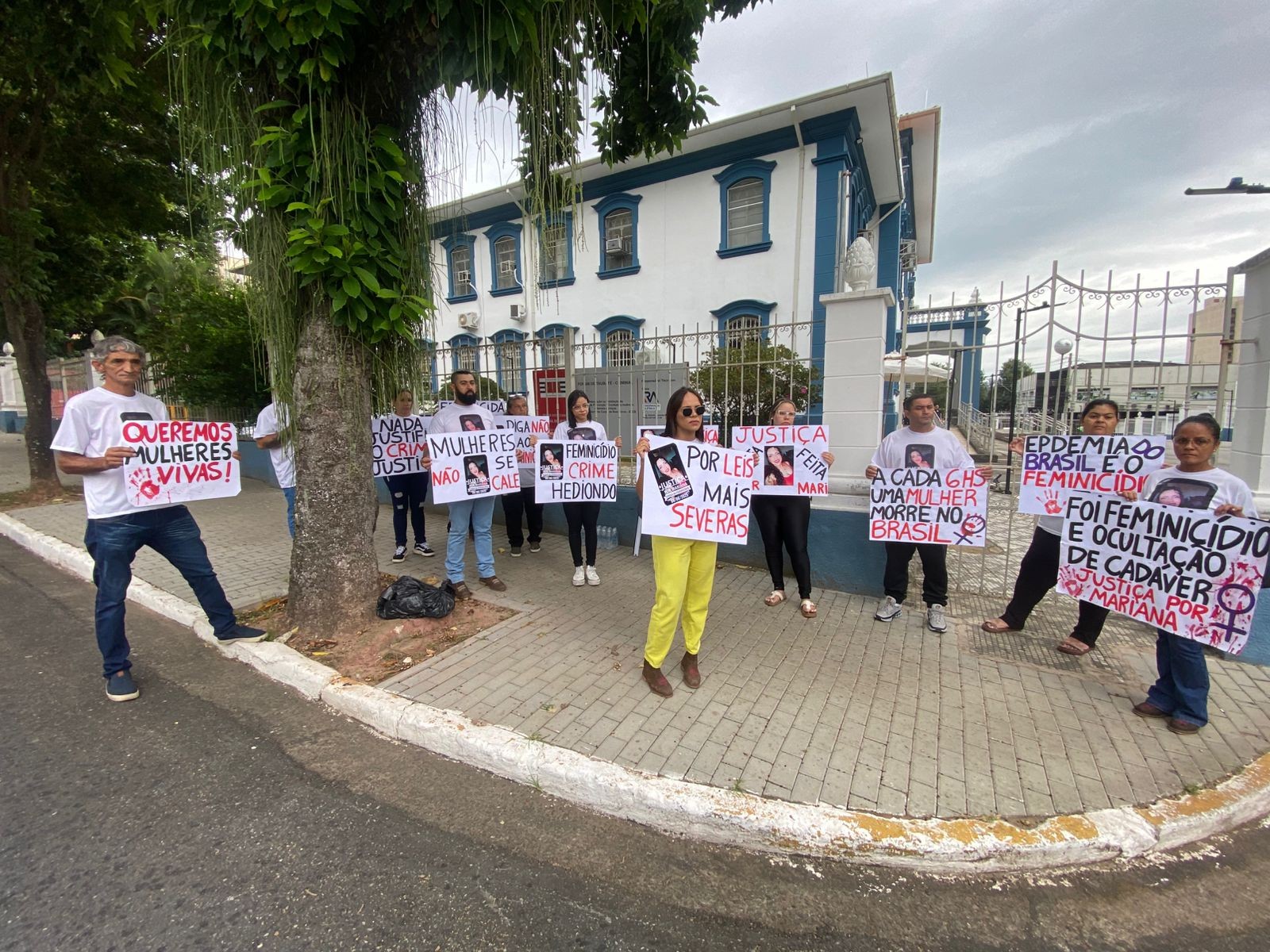 Familiares cobram justiça antes de júri de homem acusado de matar e enterrar ex-companheira: ‘Esperamos pena máxima’