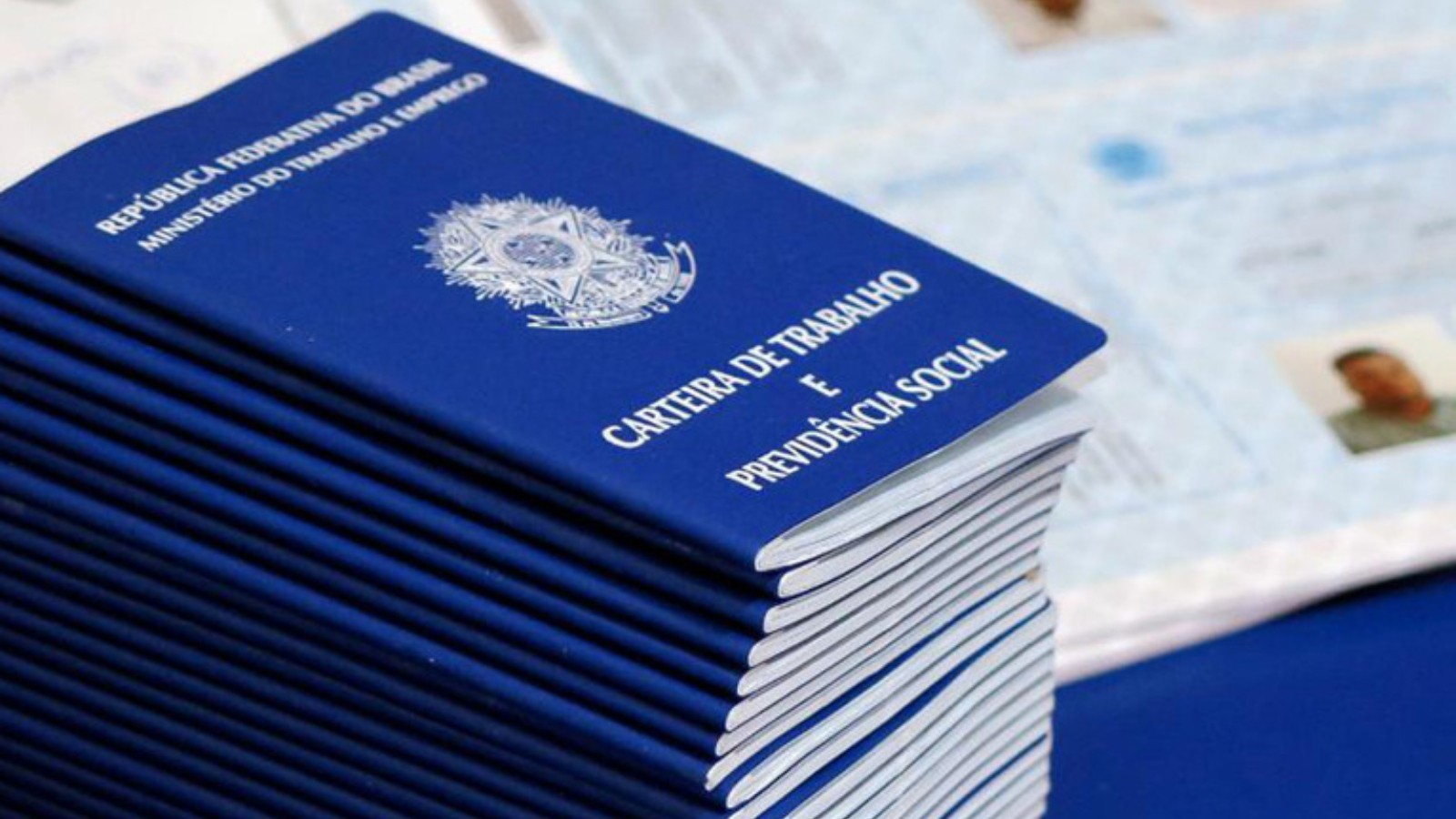 Confira oportunidades de emprego e concursos com inscrições abertas no Ceará nesta segunda-feira (14)