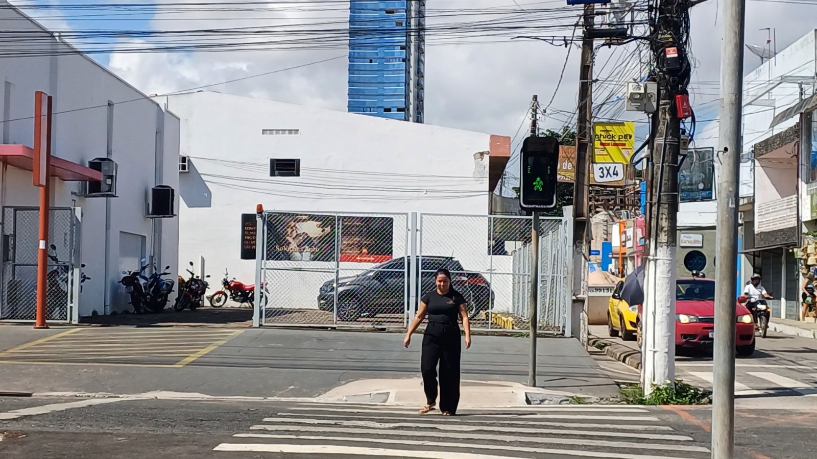 Modernização de semáforo no Centro de Santarém reforça segurança de pedestres e fluidez no trânsito