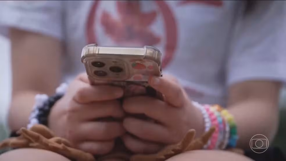 Pela primeira vez, duas bigh techs enfrentam júri popular em processo sobre vício nas redes sociais — Foto: Jornal Nacional/ Reprodução