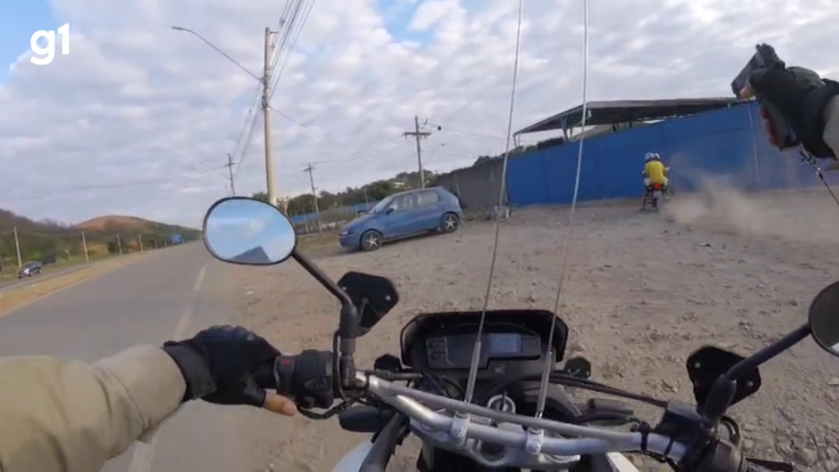 VÍDEO: Motociclista sem CNH foge da PM e é detido após perseguição por 5 km em Governador Valadares