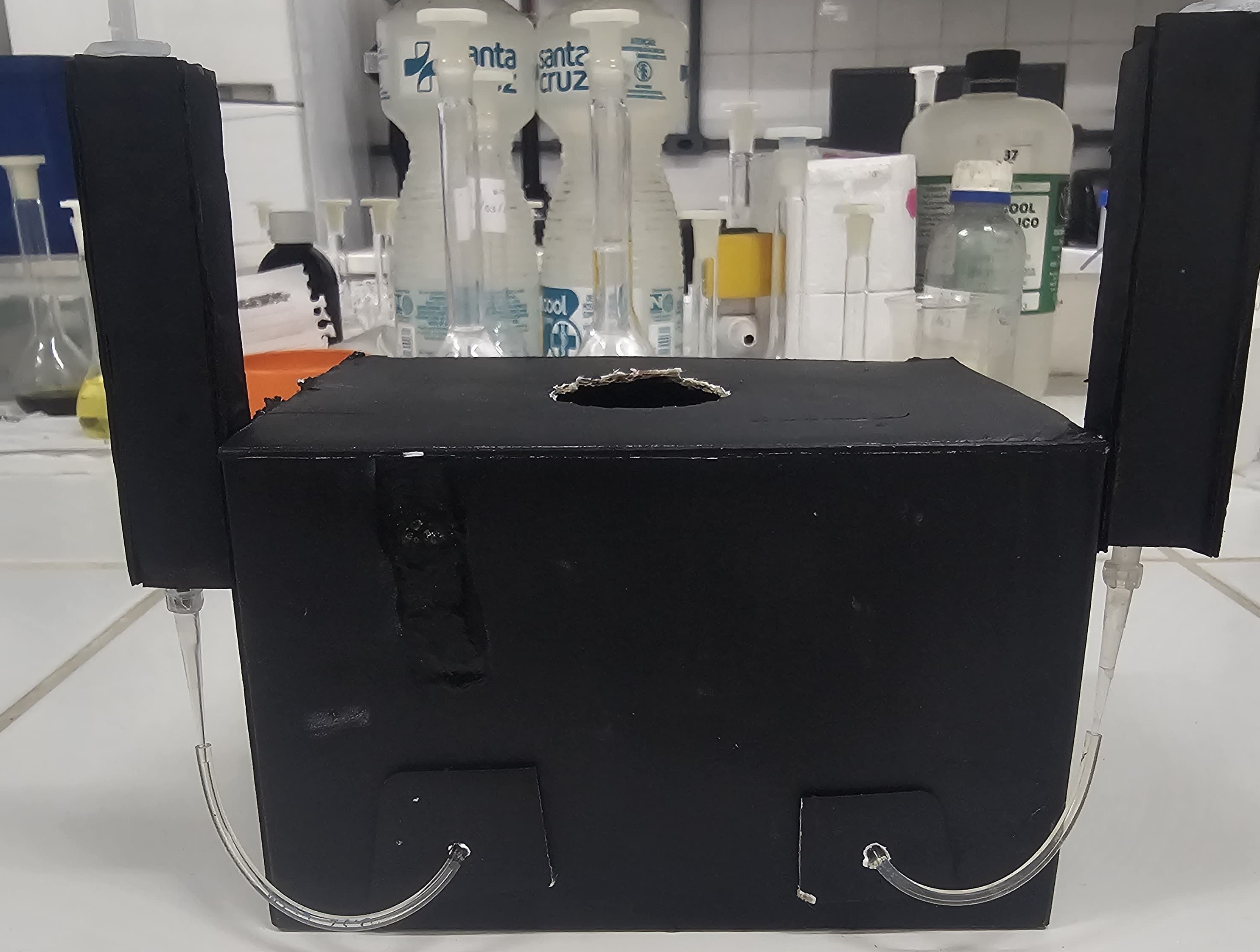 Cientistas criam câmara escura que confirma presença de sangue em cenas de crime com vídeo de celular; veja como funciona