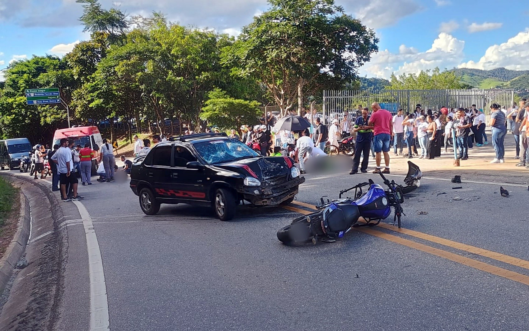Manobra proibida termina em colisão frontal e dois feridos em Itajubá; veja outras ocorrências