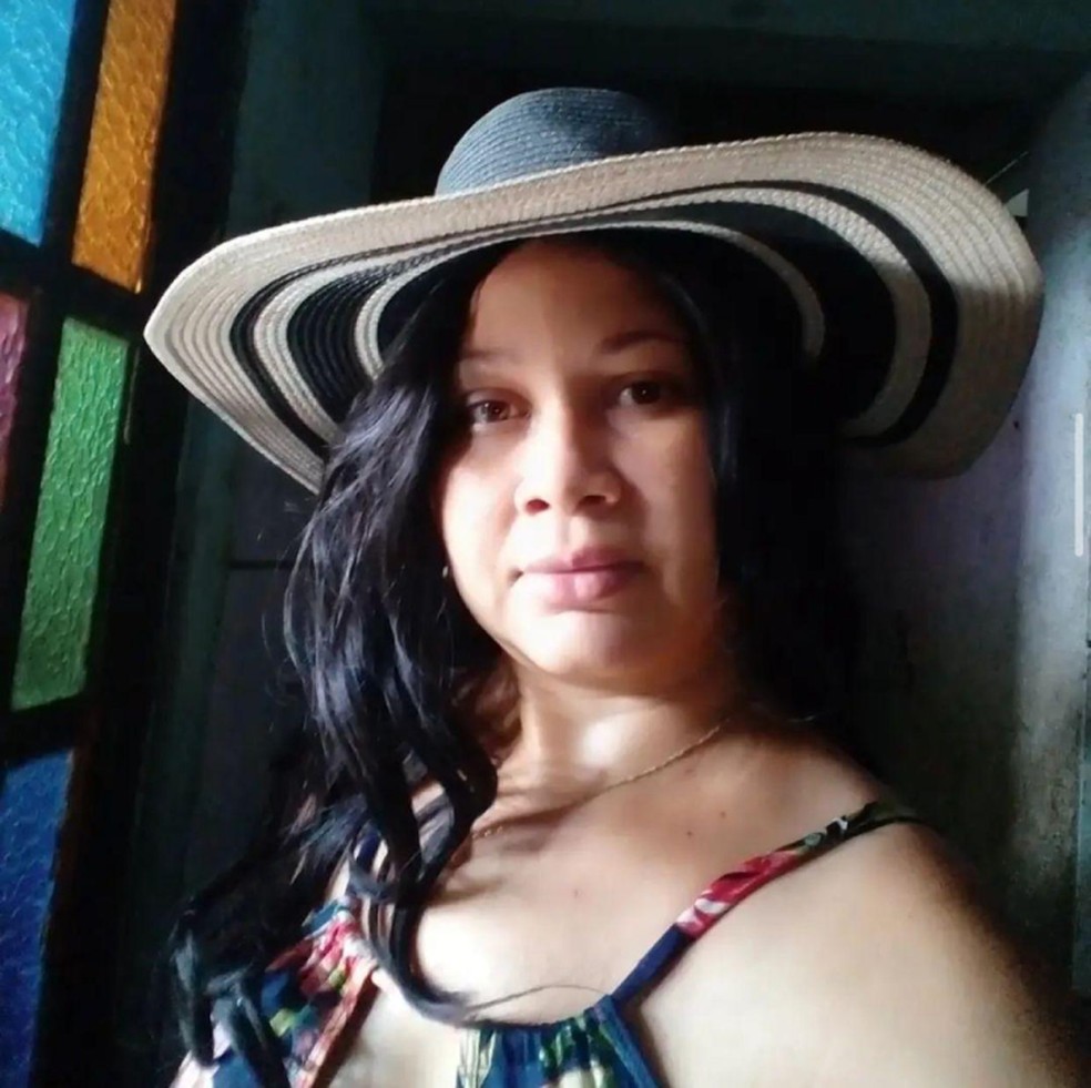 Isis Souza Lima, de 39 anos, morreu após ingerir supostamente comida envenenada em Salvador — Foto: Reprodução/Redes Sociais