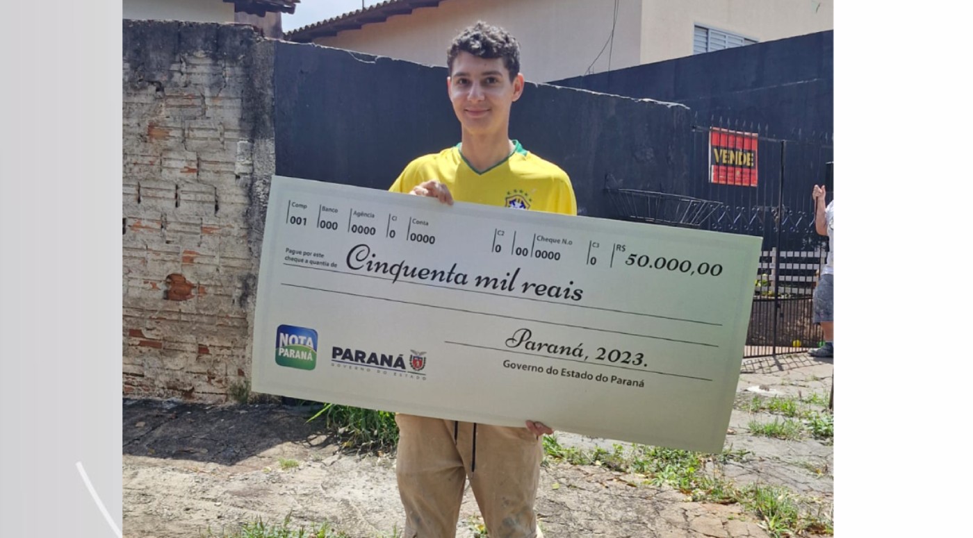 Ganhador do Nota Paraná é encontrado e usa internet 'emprestada' para confirmar prêmio de R$ 50 mil