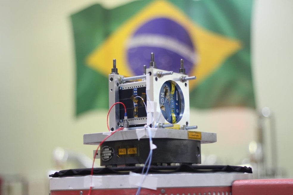 Satélites desenvolvidos pela UFMA serão lançados em Alcântara — Foto: Carlos Brito e INNOSPACE