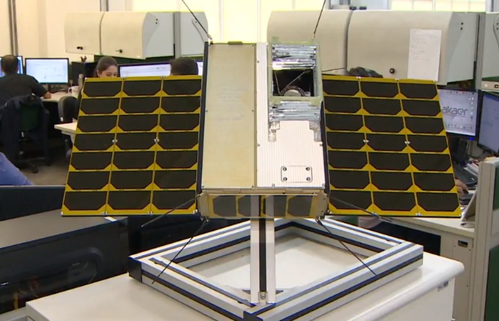 Empresas de São José vão produzir lançadores de satélite para a Agência Espacial Brasileira — Foto: Reprodução/TV Vanguarda