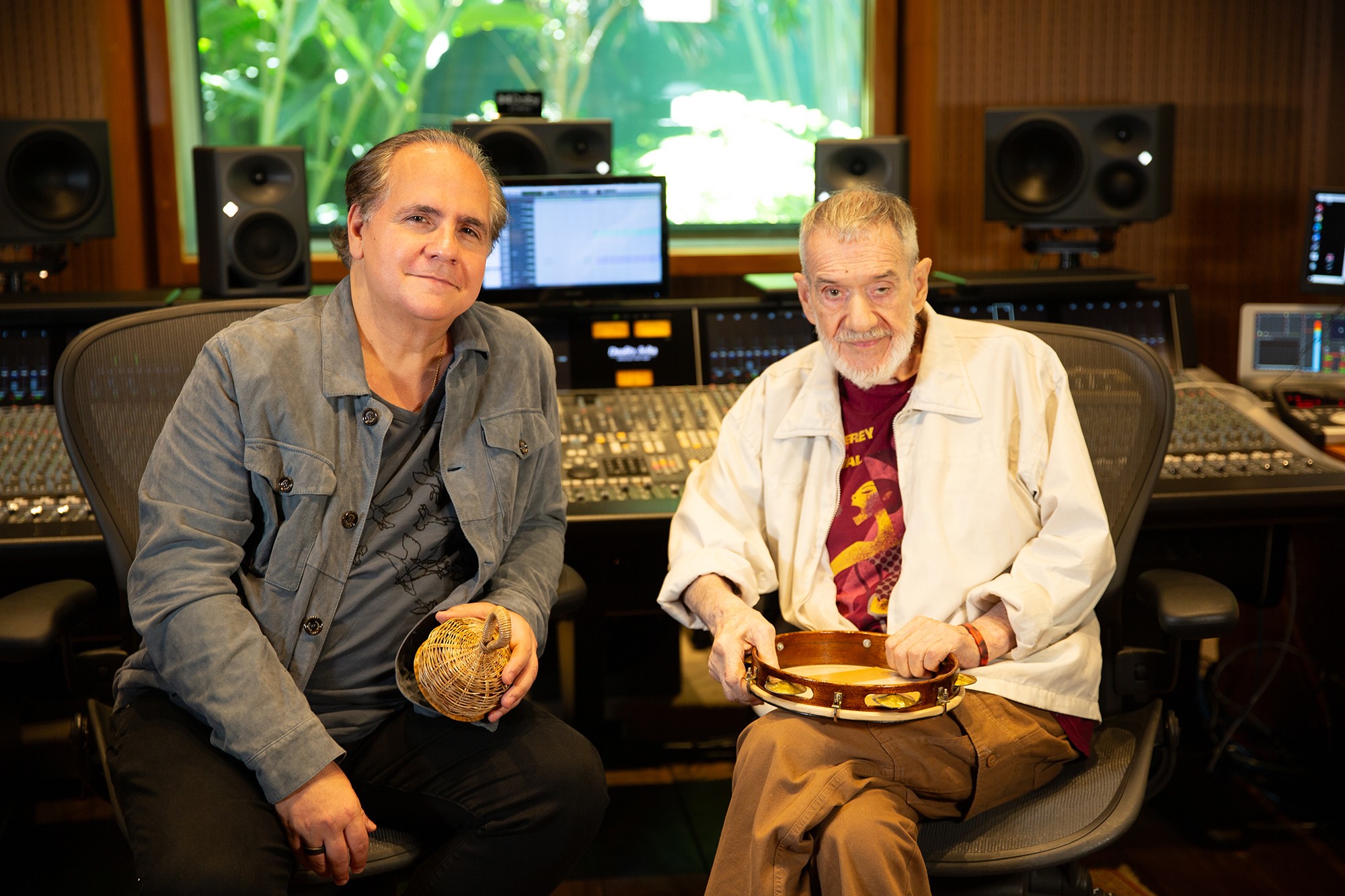 Percussionista Airto Moreira volta ao estúdio e lança álbum em parceria com o pianista Ricardo Bacelar, 'Maracanós'