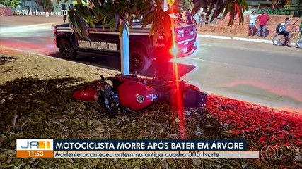 Motociclista morre após perder controle de moto e bater em árvore