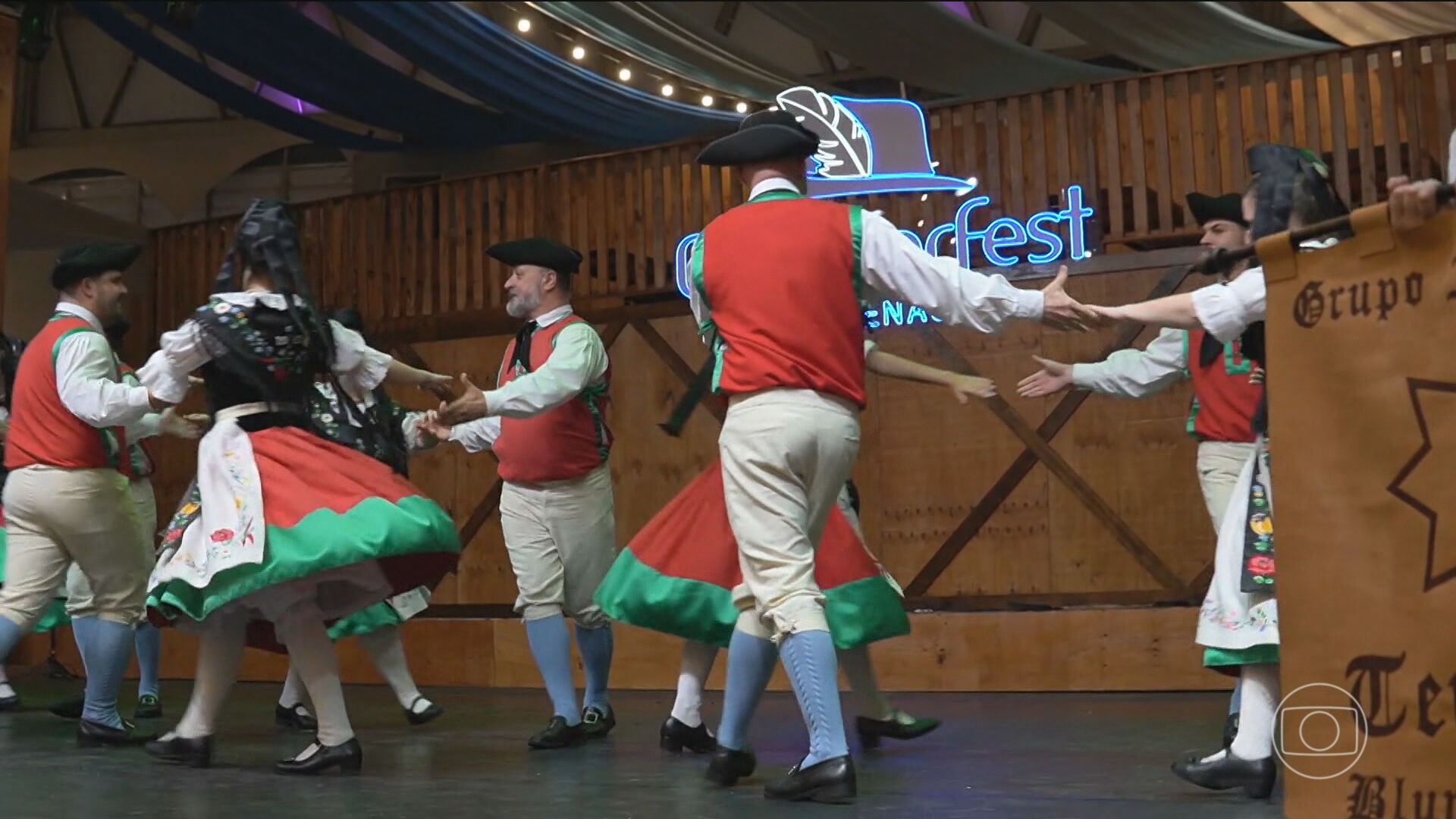 Edição de 40 anos da Oktoberfest de Blumenau terá competição de dança típica pela primeira vez