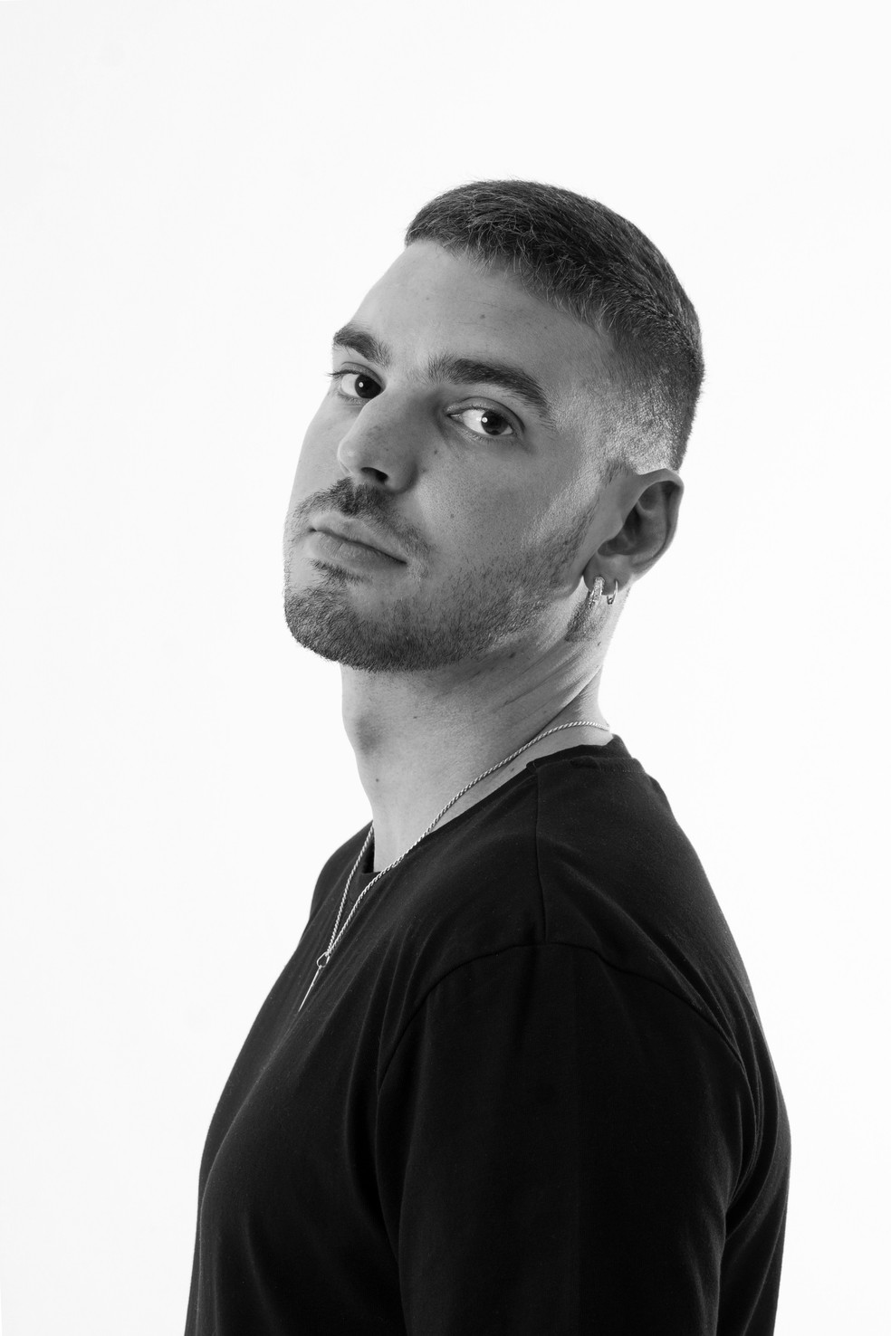 Artista capixaba Zatto, de 27 anos. Espírito Santo. — Foto: Divulgação