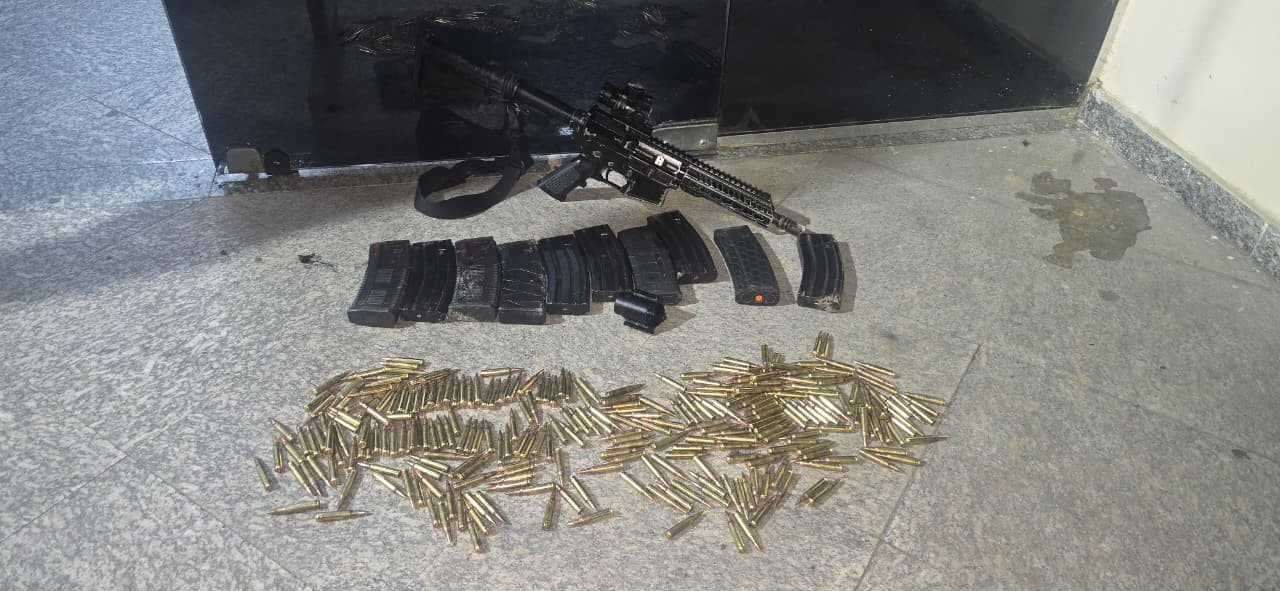 Perseguição termina com dupla presa e fuzil apreendido na Via Dutra, em Resende