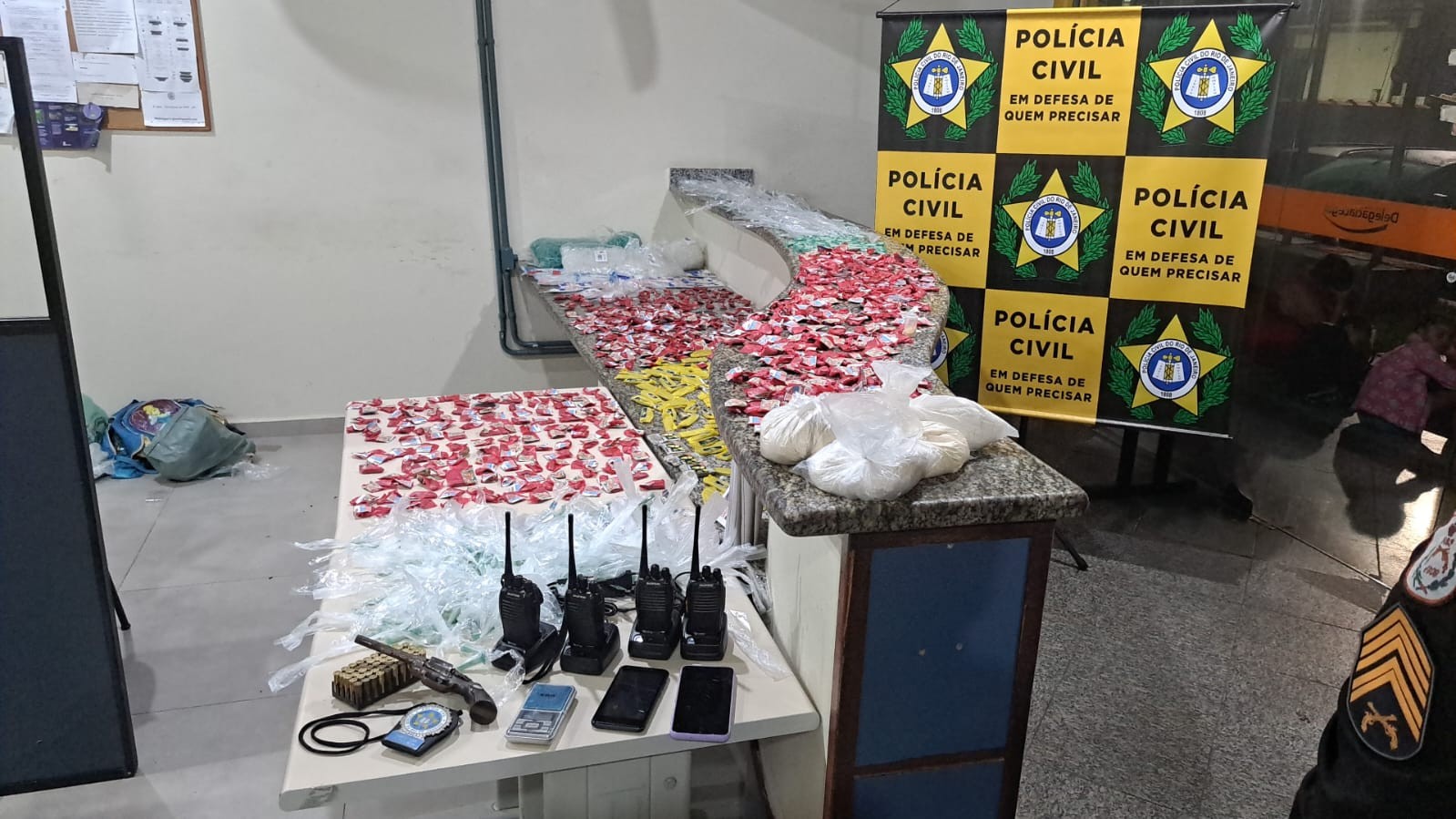 'Boca de Fumo' é Estourada e 5 kg de Drogas São Apreendidos durante Operóia