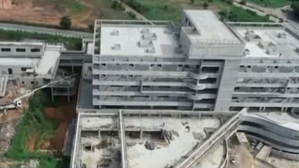 Obras do Hospital Geral de Cariacica, na Grande Vitória — Foto: Reprodução/TV Gazeta