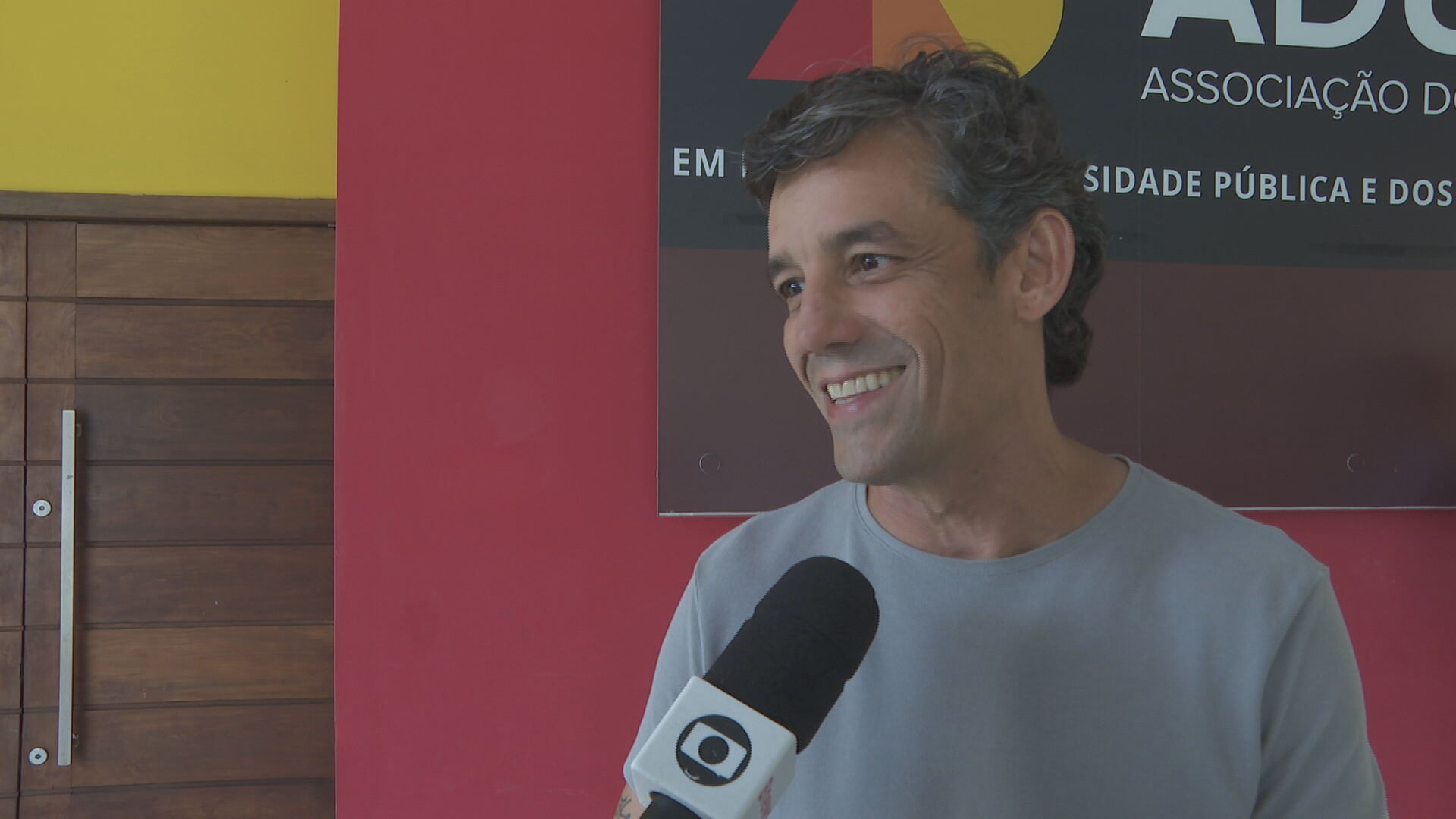 Daniel Coelho diz que vai oferecer qualificação profissional para mulheres